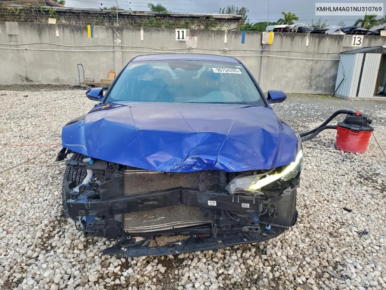 KMHLM4AG1NU310769 2022 Hyundai Elantra Sel