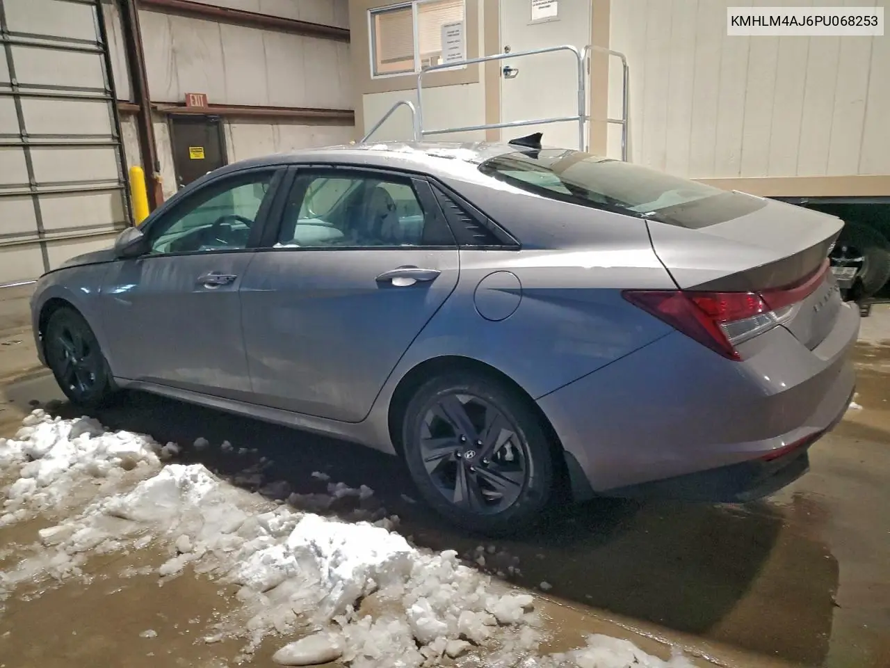 KMHLM4AJ6PU068253 2023 Hyundai Elantra Blue