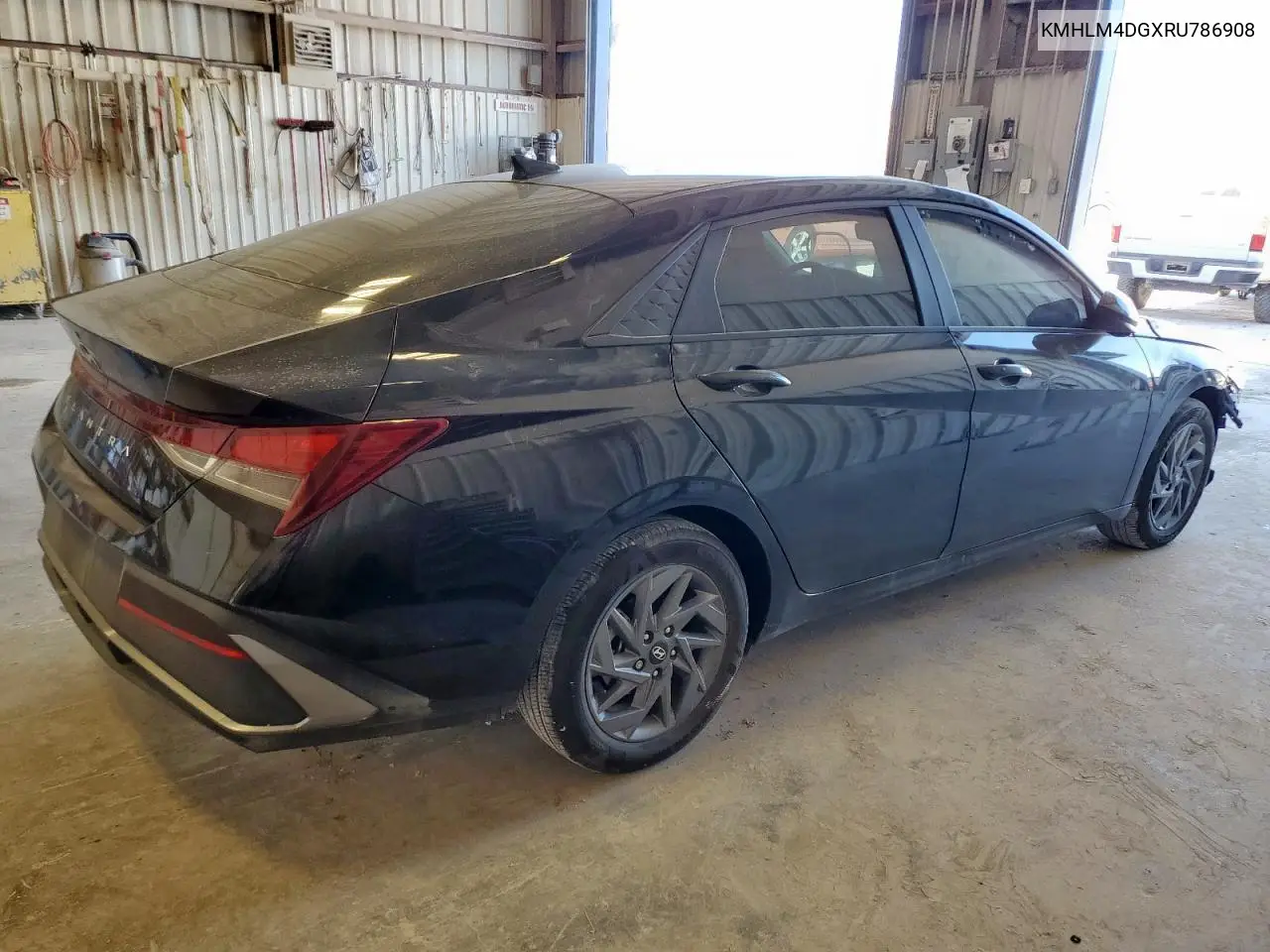 KMHLM4DGXRU786908 2024 Hyundai Elantra Sel