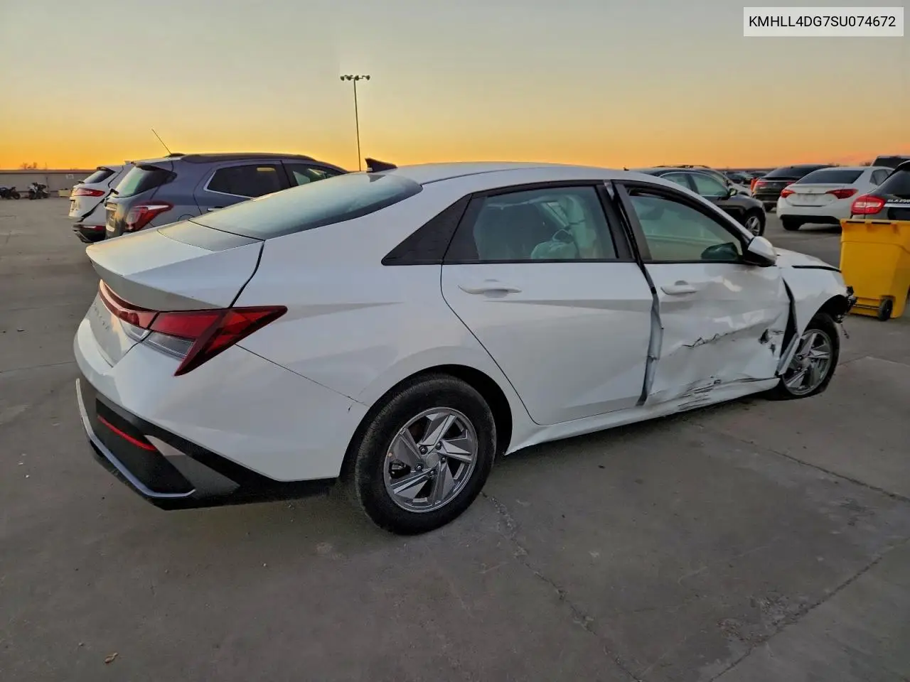 KMHLL4DG7SU074672 2025 Hyundai Elantra Se