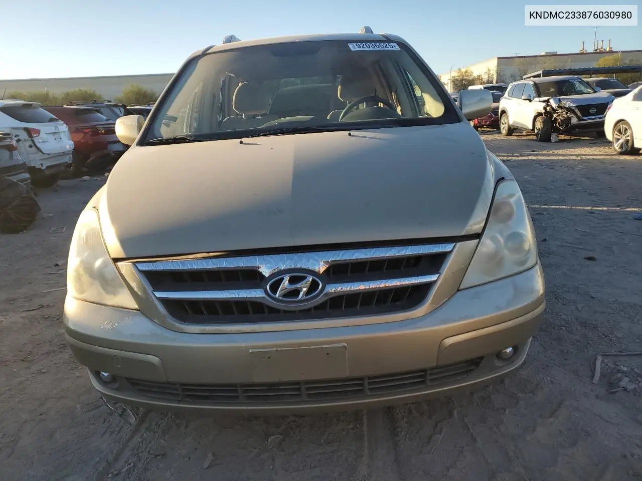 KNDMC233876030980 2007 Hyundai Entourage Gls