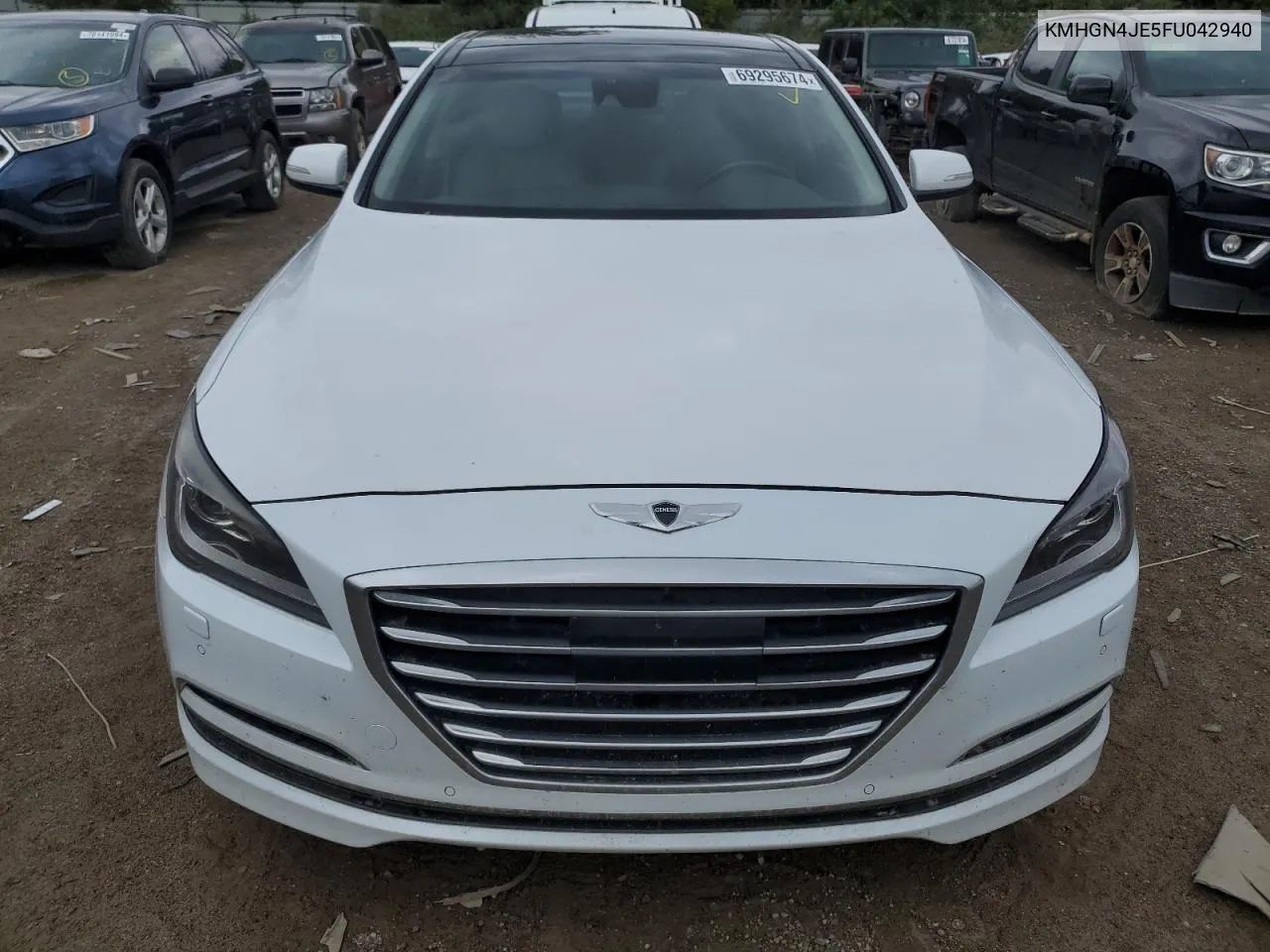 2015 Hyundai Genesis 3.8L VIN: KMHGN4JE5FU042940 Lot: 69295674