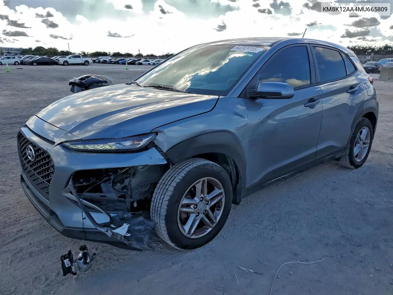KM8K12AA4MU665809 2021 Hyundai Kona Se