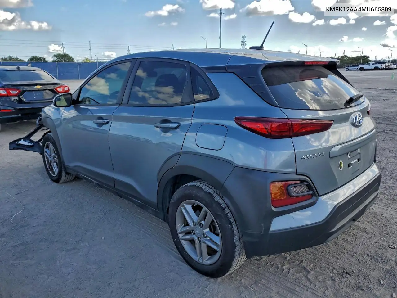 KM8K12AA4MU665809 2021 Hyundai Kona Se