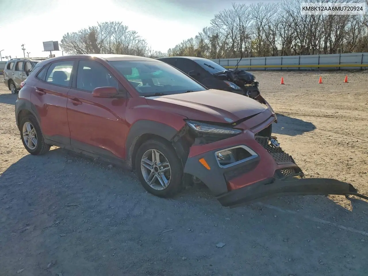 KM8K12AA6MU720924 2021 Hyundai Kona Se