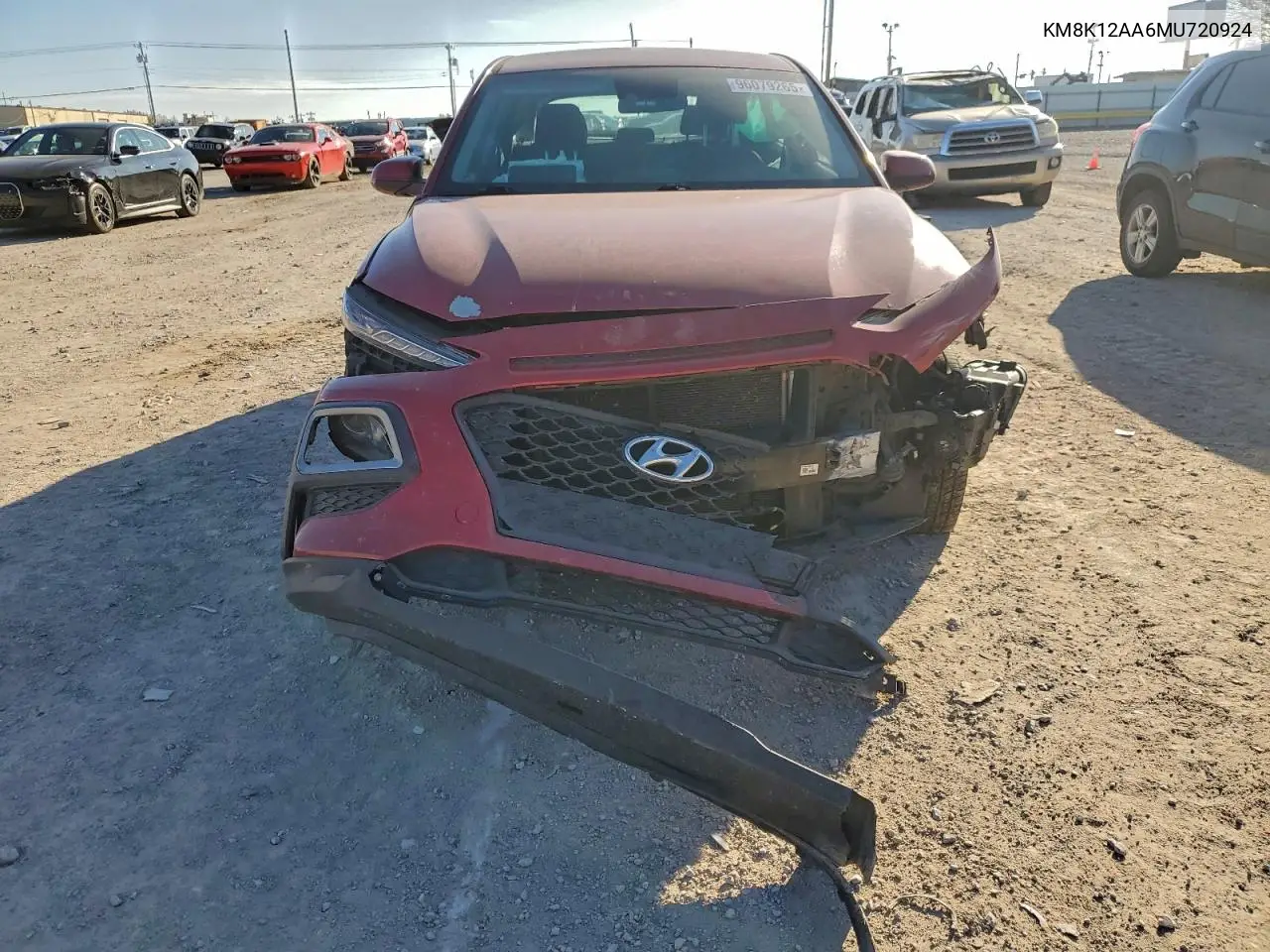 KM8K12AA6MU720924 2021 Hyundai Kona Se