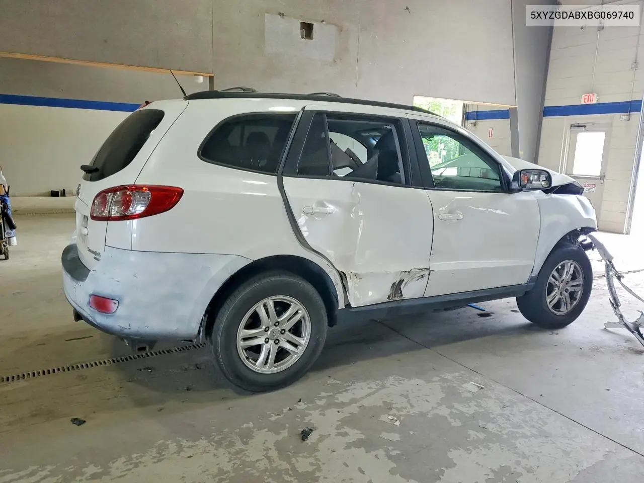 5XYZGDABXBG069740 2011 Hyundai Santa Fe Gls
