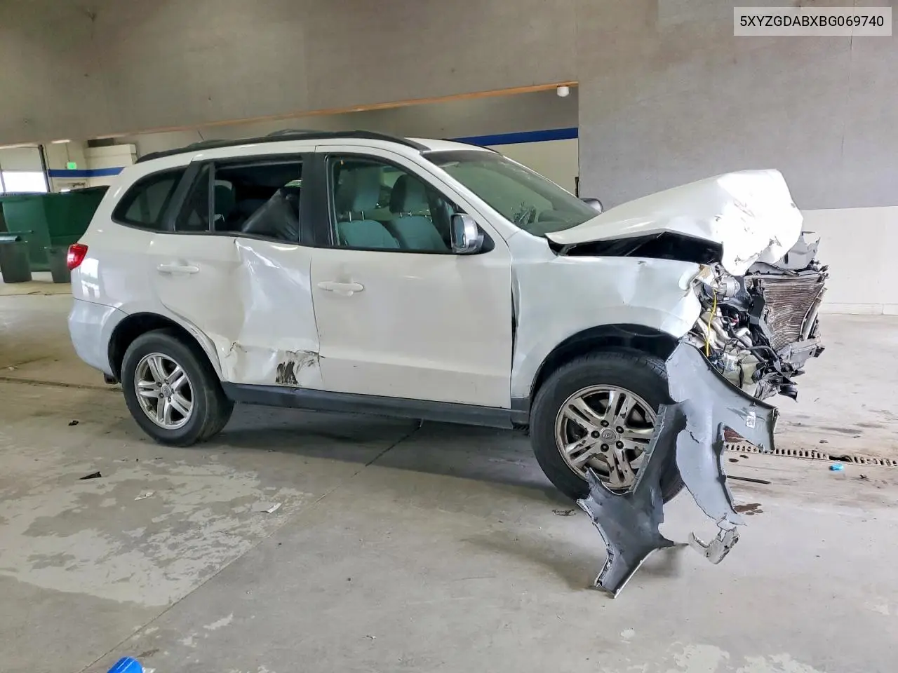 5XYZGDABXBG069740 2011 Hyundai Santa Fe Gls