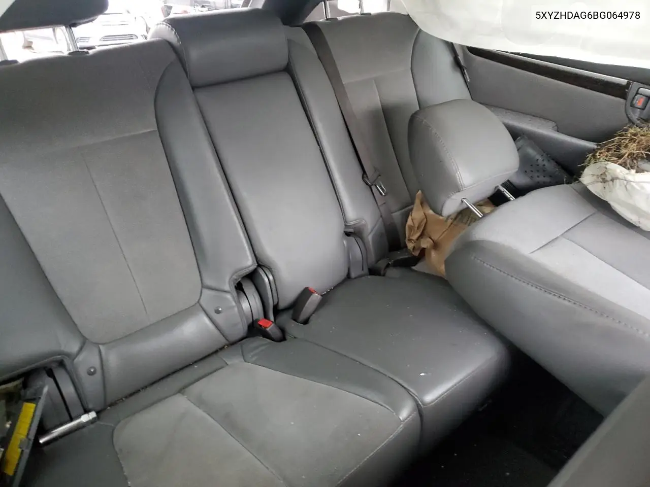 5XYZHDAG6BG064978 2011 Hyundai Santa Fe Se