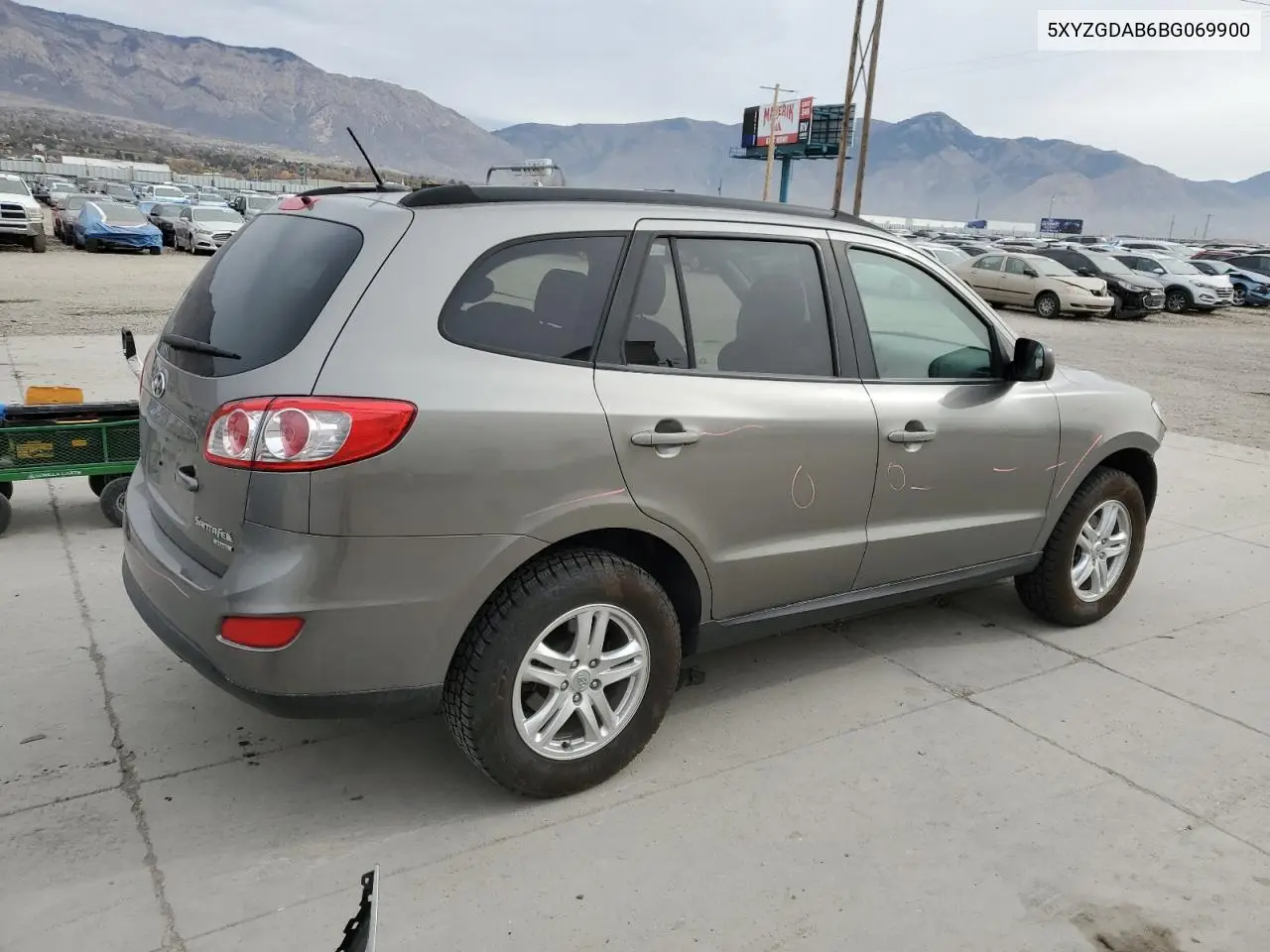 5XYZGDAB6BG069900 2011 Hyundai Santa Fe Gls