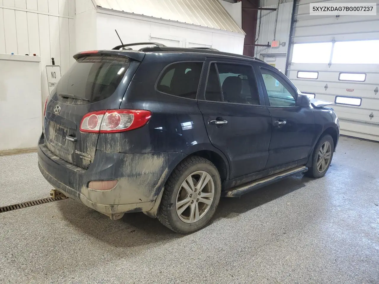 5XYZKDAG7BG007237 2011 Hyundai Santa Fe Limited