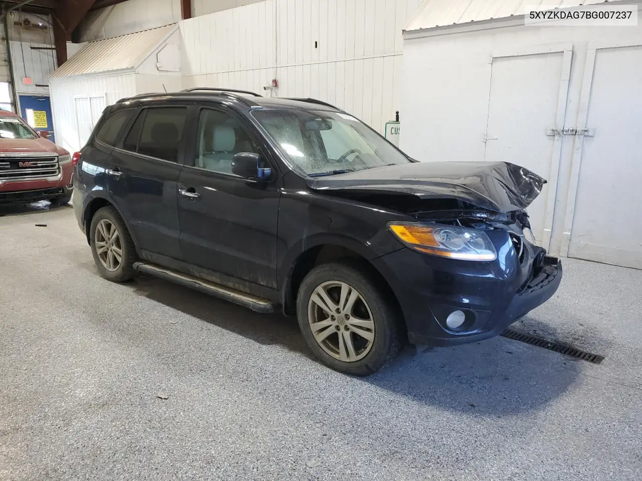 5XYZKDAG7BG007237 2011 Hyundai Santa Fe Limited