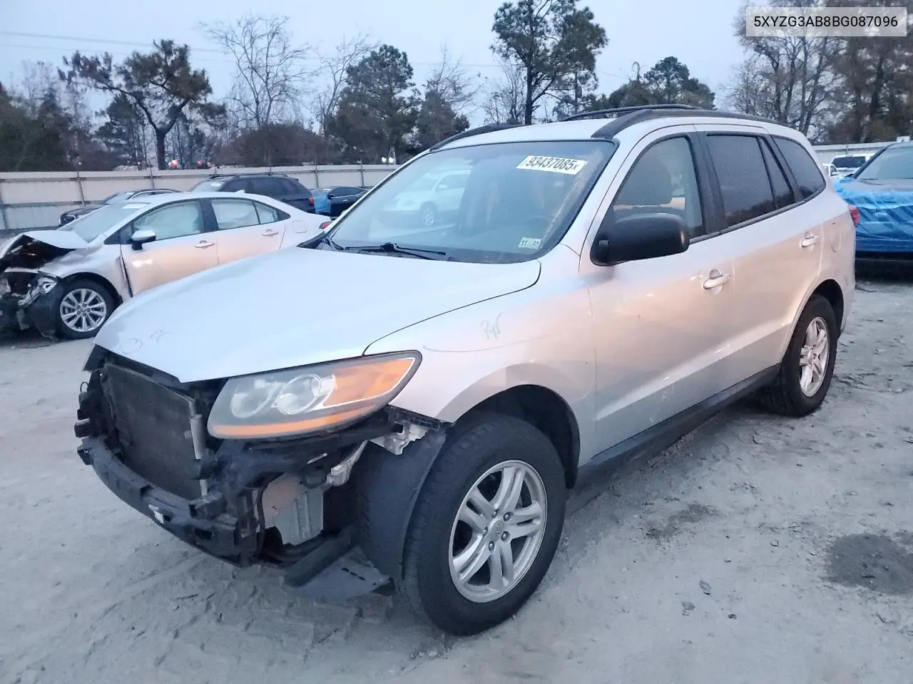 5XYZG3AB8BG087096 2011 Hyundai Santa Fe Gls