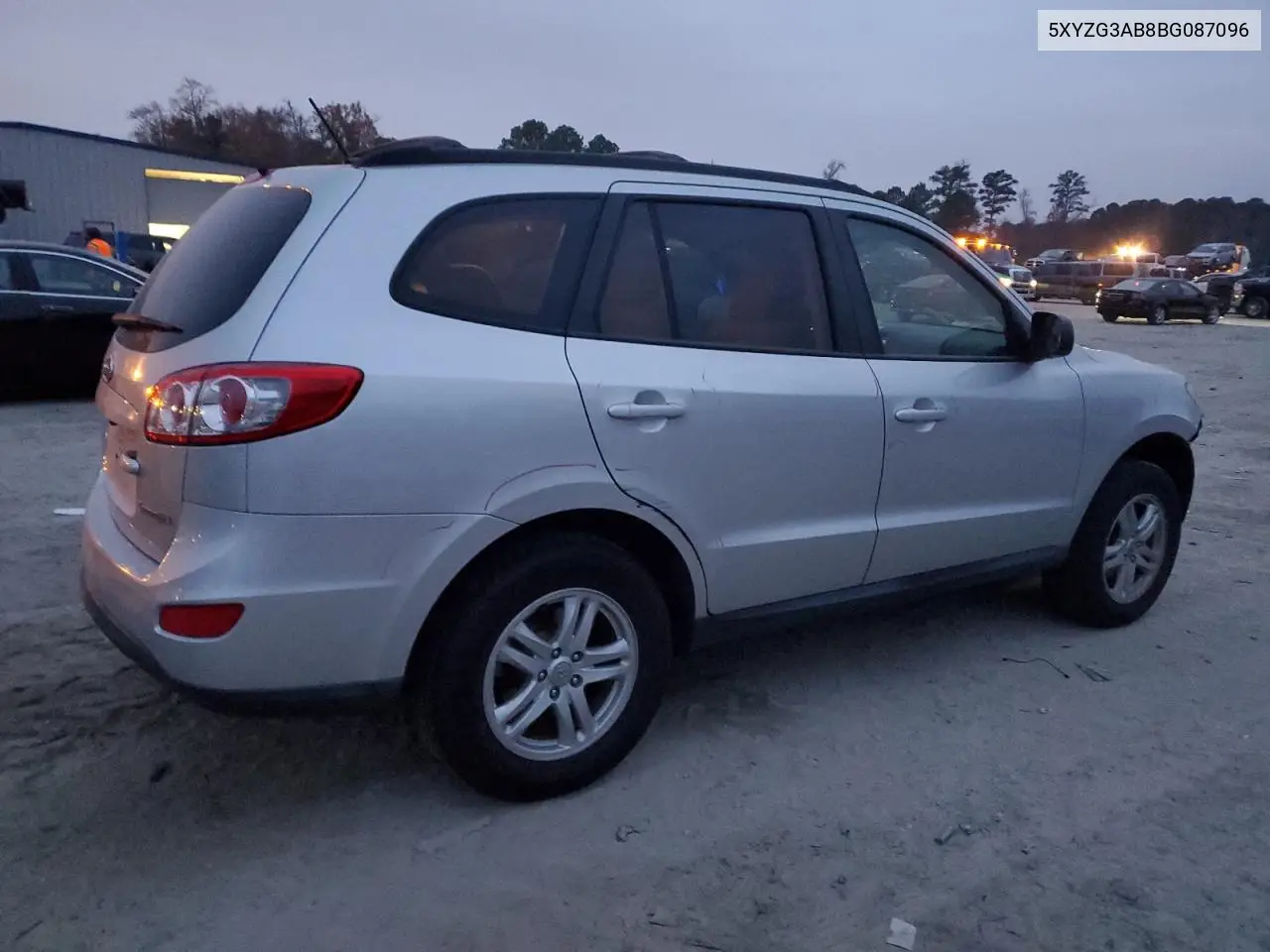 5XYZG3AB8BG087096 2011 Hyundai Santa Fe Gls