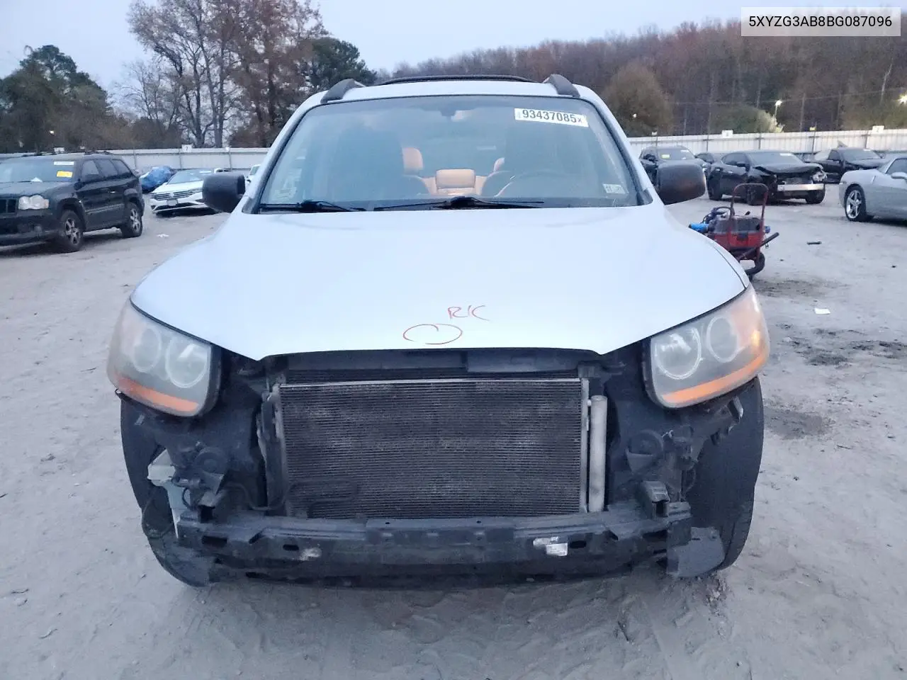 5XYZG3AB8BG087096 2011 Hyundai Santa Fe Gls
