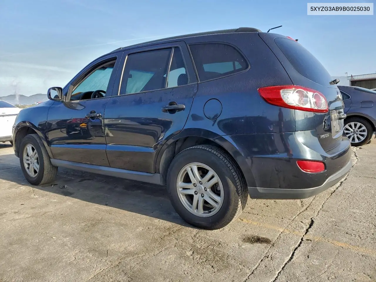 5XYZG3AB9BG025030 2011 Hyundai Santa Fe Gls