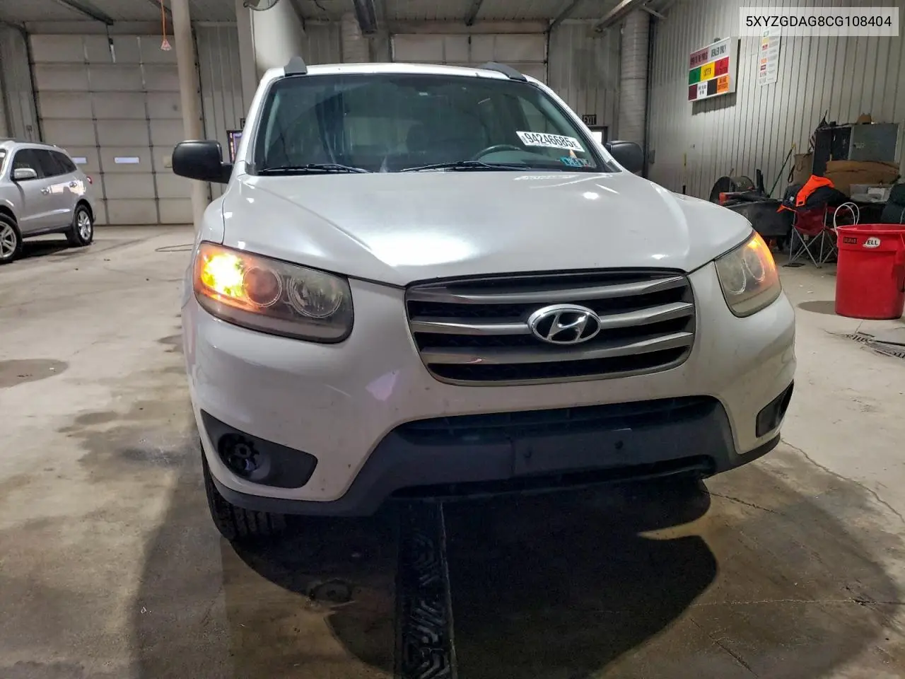 5XYZGDAG8CG108404 2012 Hyundai Santa Fe Gls