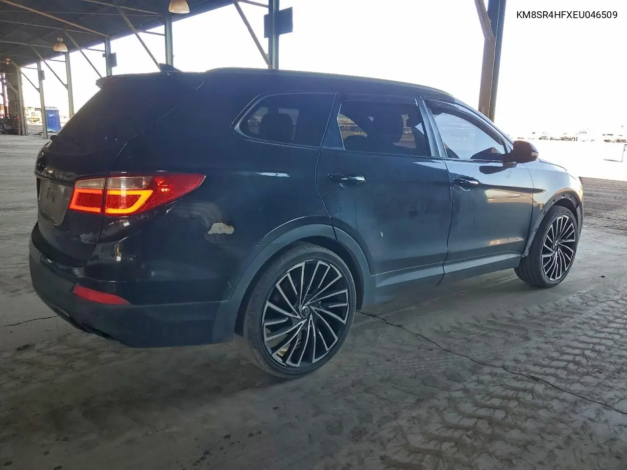 KM8SR4HFXEU046509 2014 Hyundai Santa Fe Gls