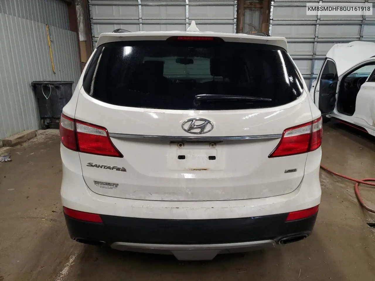 KM8SMDHF8GU161918 2016 Hyundai Santa Fe Se