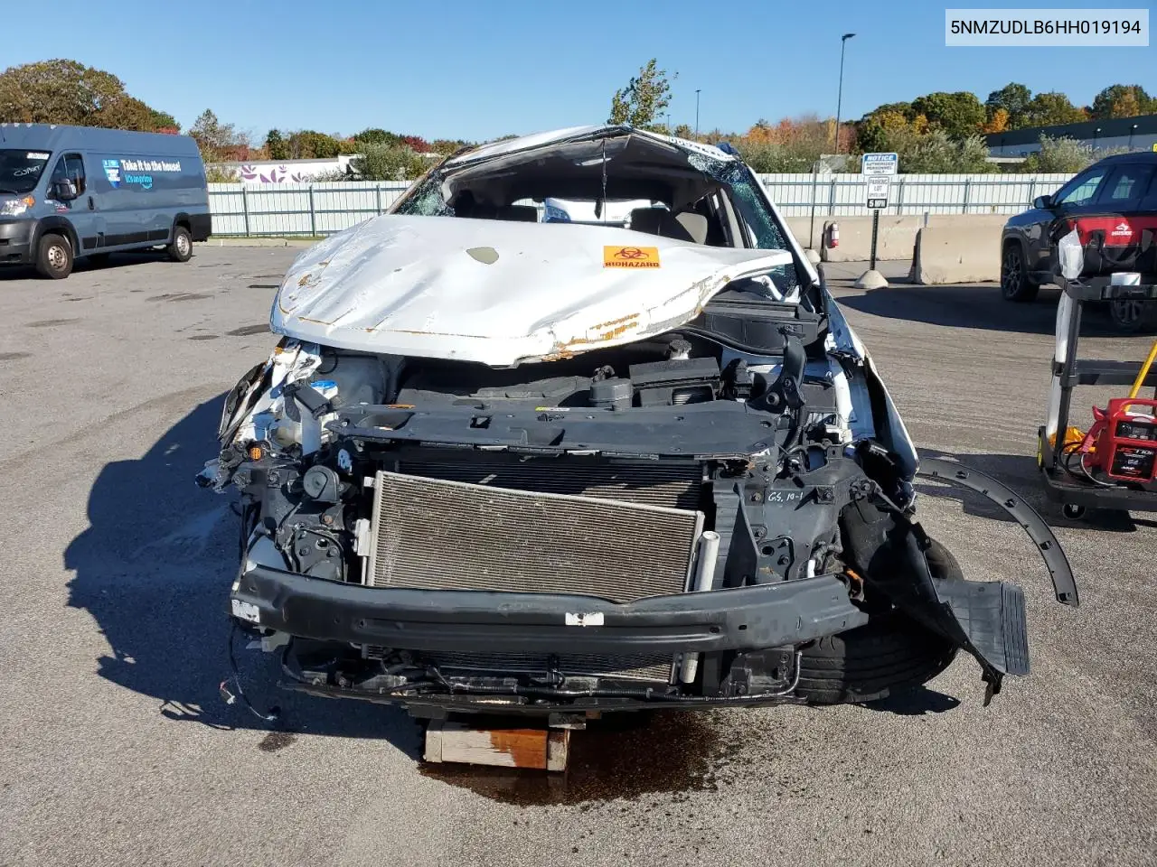 5NMZUDLB6HH019194 2017 Hyundai Santa Fe Sport