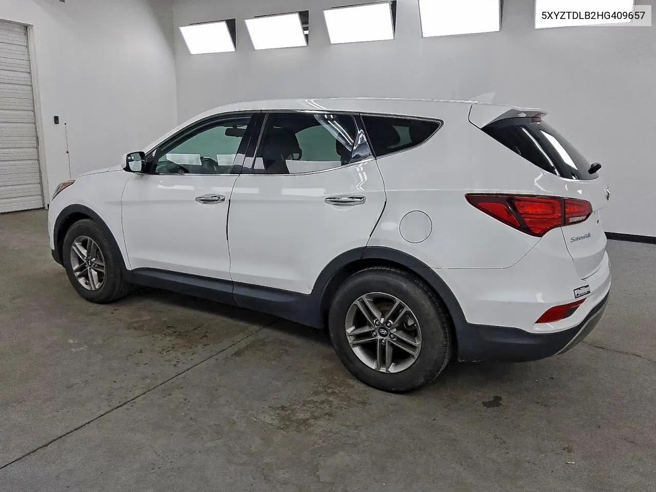 5XYZTDLB2HG409657 2017 Hyundai Santa Fe Sport