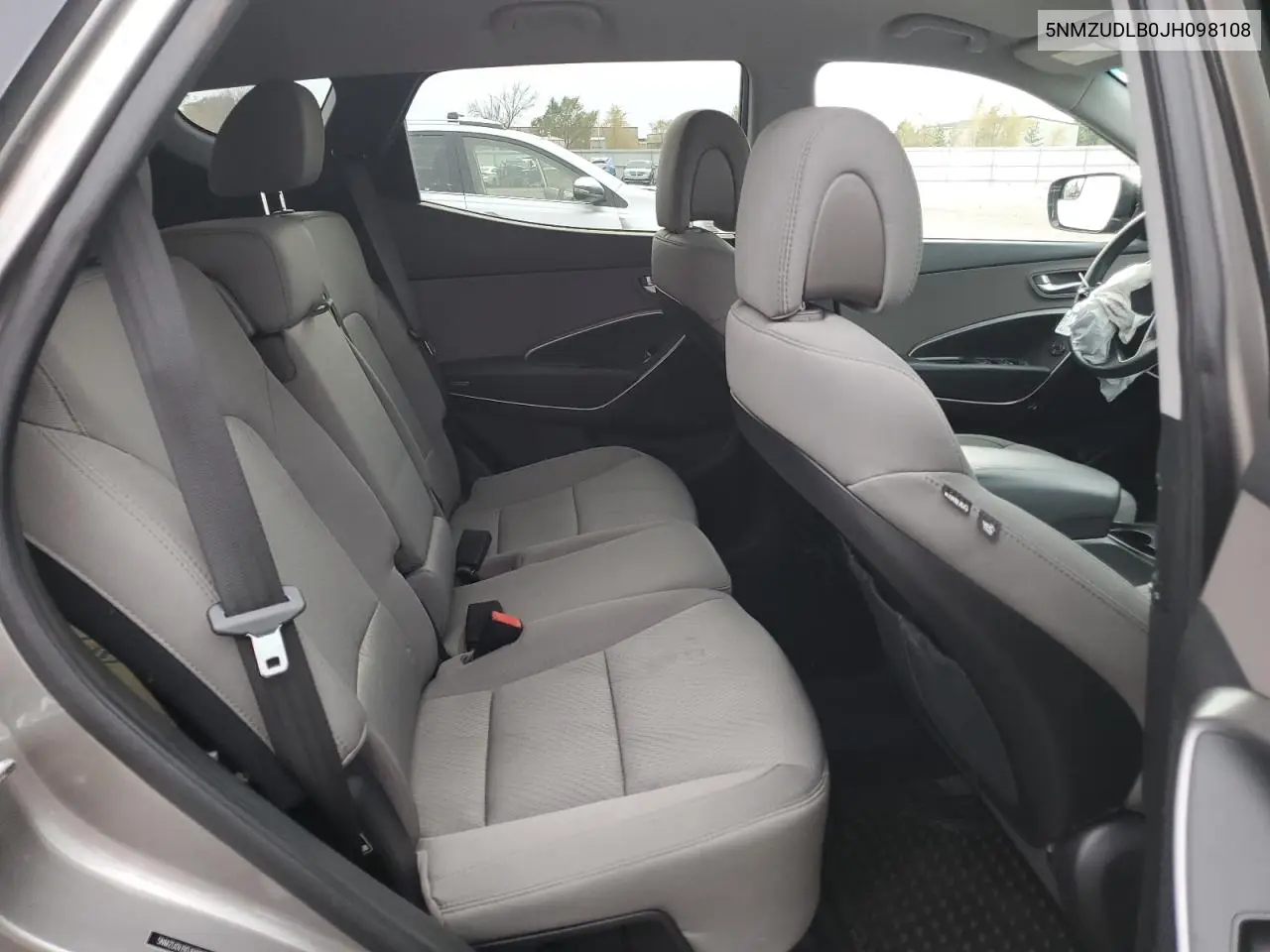 5NMZUDLB0JH098108 2018 Hyundai Santa Fe Sport