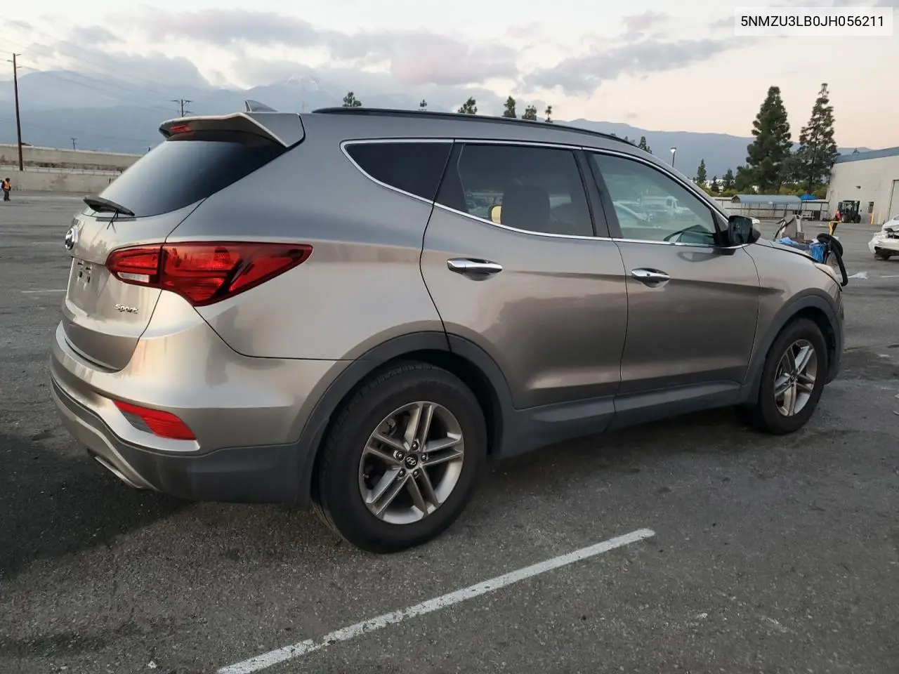 5NMZU3LB0JH056211 2018 Hyundai Santa Fe Sport