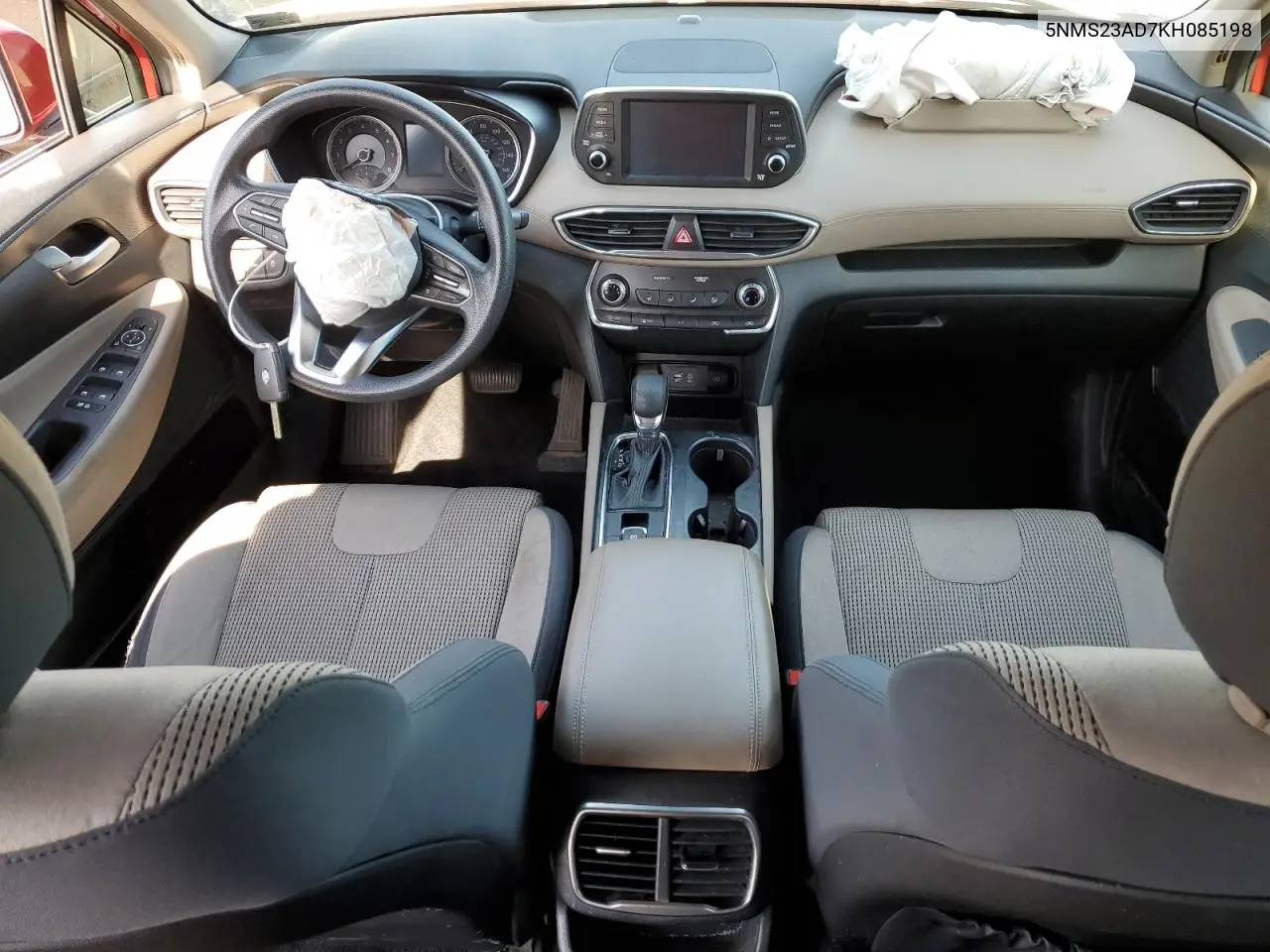 5NMS23AD7KH085198 2019 Hyundai Santa Fe Se