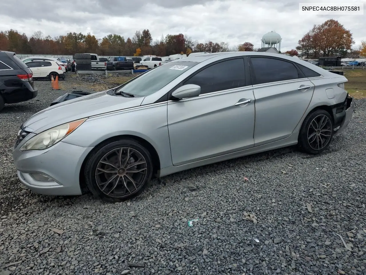 5NPEC4AC8BH075581 2011 Hyundai Sonata Se