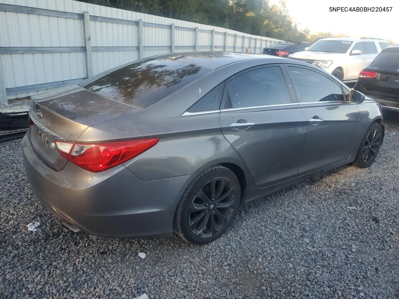 5NPEC4AB0BH220457 2011 Hyundai Sonata Se