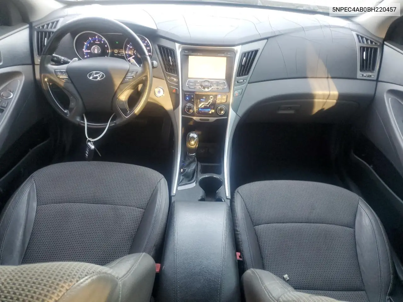 5NPEC4AB0BH220457 2011 Hyundai Sonata Se