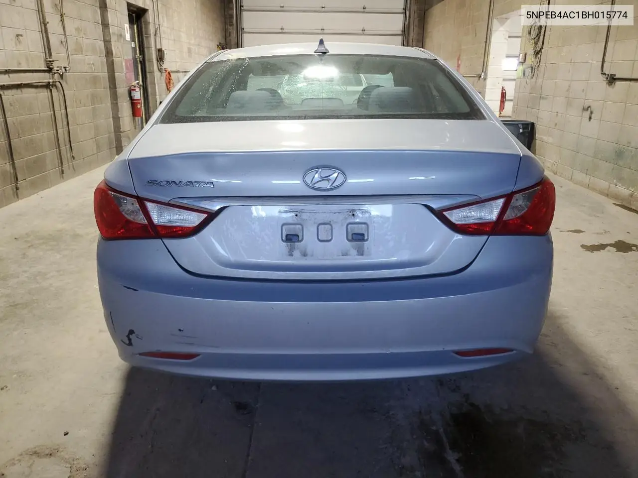 5NPEB4AC1BH015774 2011 Hyundai Sonata Gls
