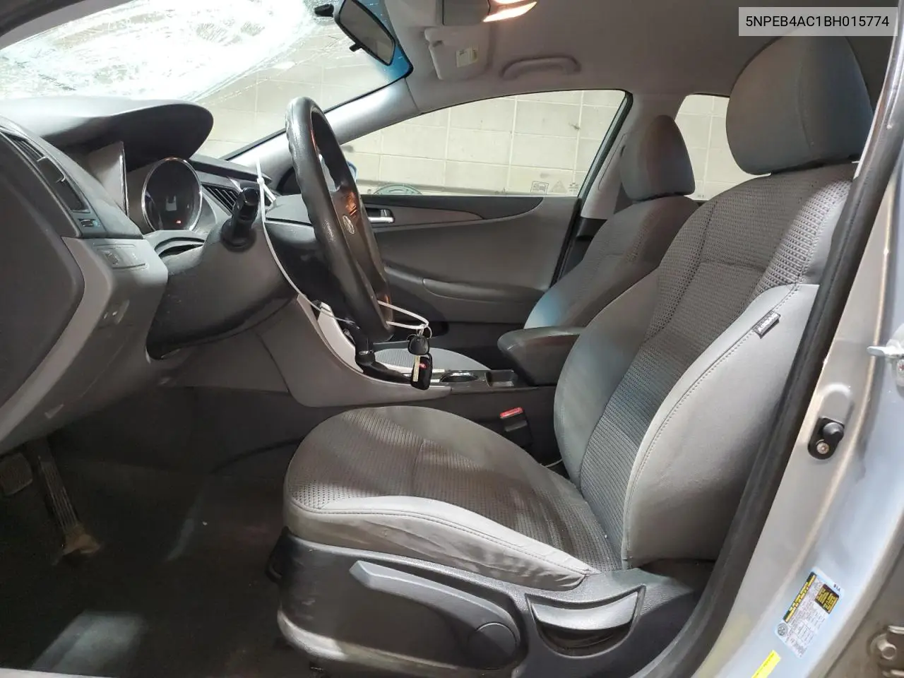 5NPEB4AC1BH015774 2011 Hyundai Sonata Gls