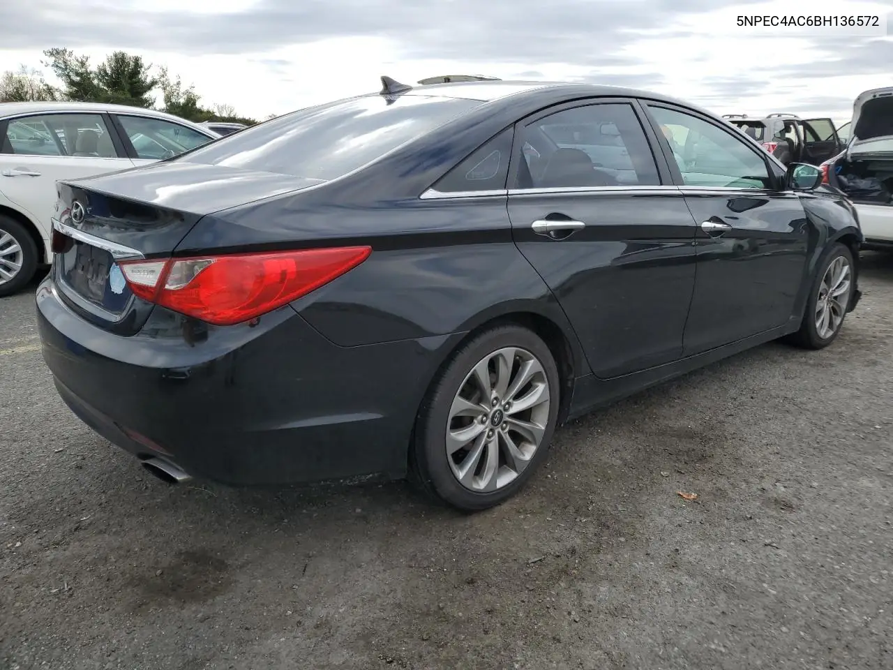 5NPEC4AC6BH136572 2011 Hyundai Sonata Se