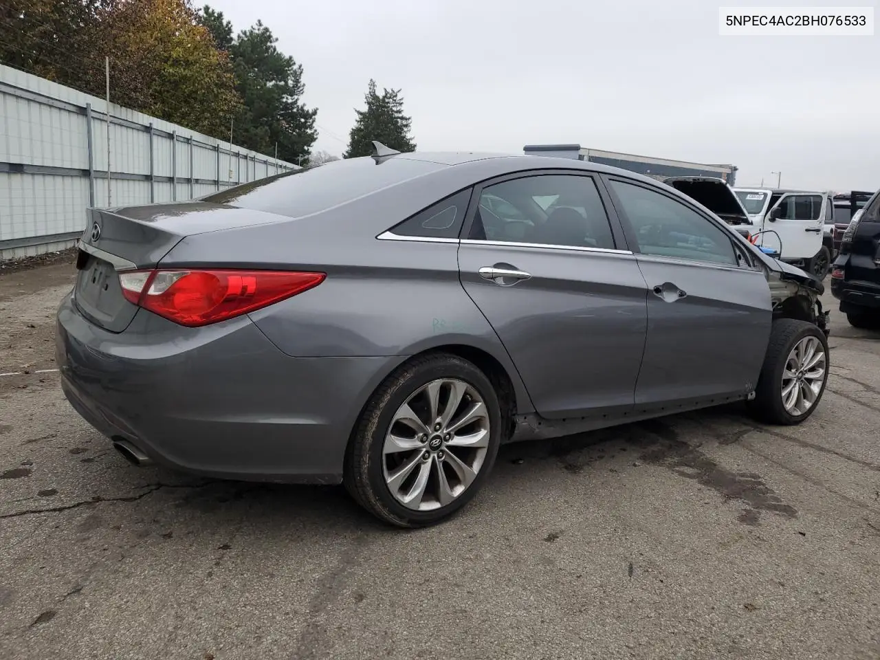 5NPEC4AC2BH076533 2011 Hyundai Sonata Se