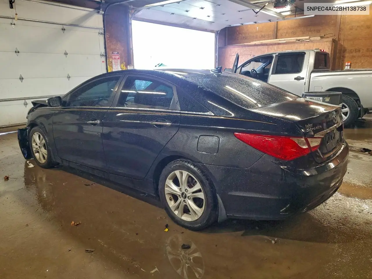 5NPEC4AC2BH138738 2011 Hyundai Sonata Se