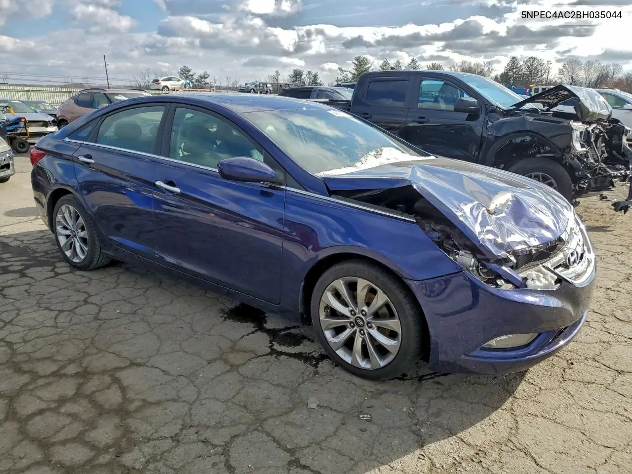 5NPEC4AC2BH035044 2011 Hyundai Sonata Se