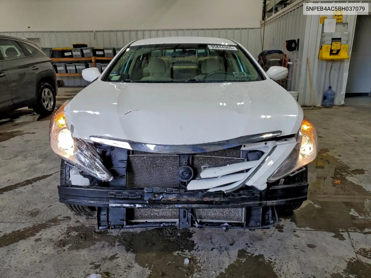 5NPEB4AC5BH037079 2011 Hyundai Sonata Gls