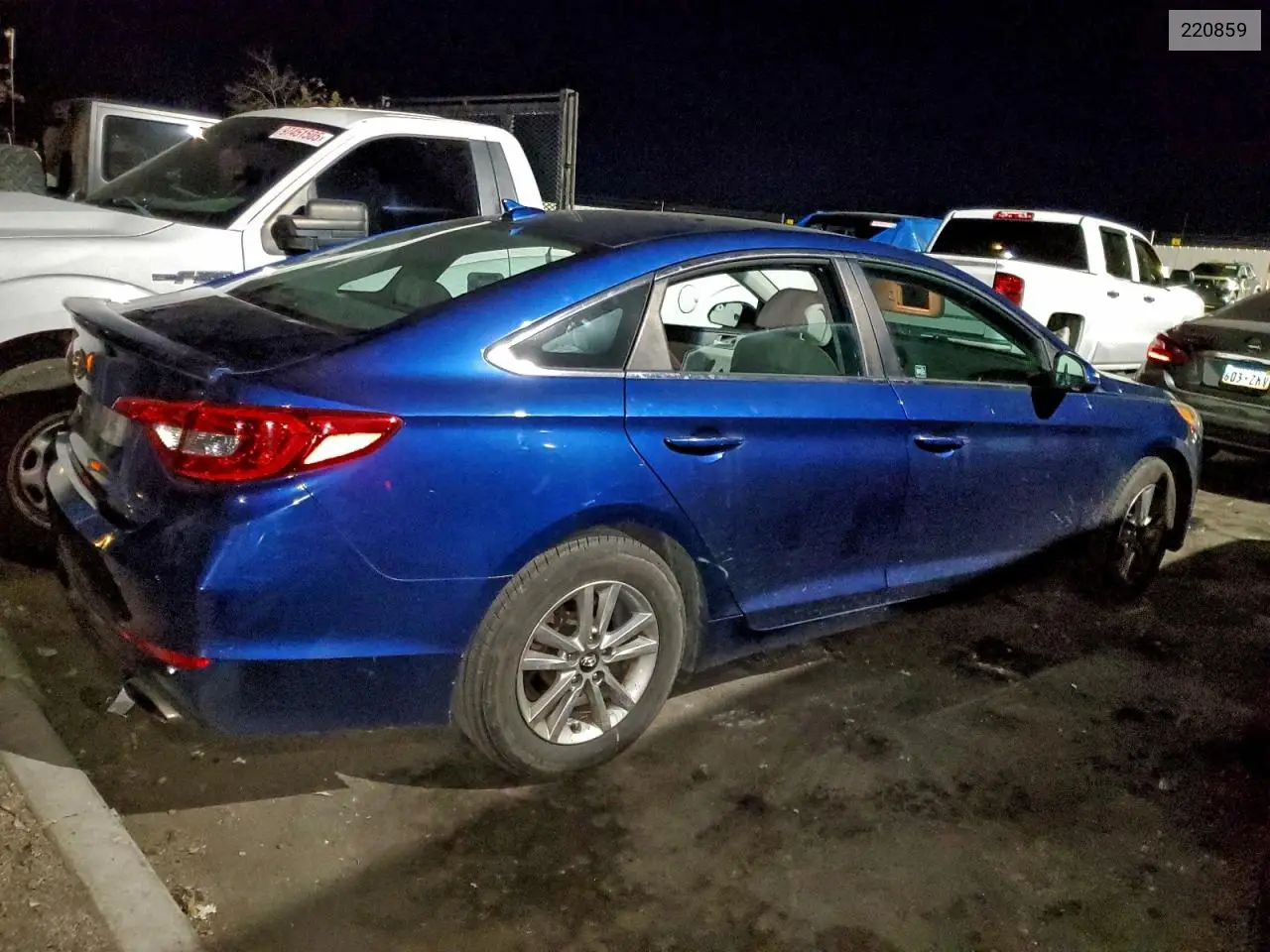 220859 2015 Hyundai Sonata Se