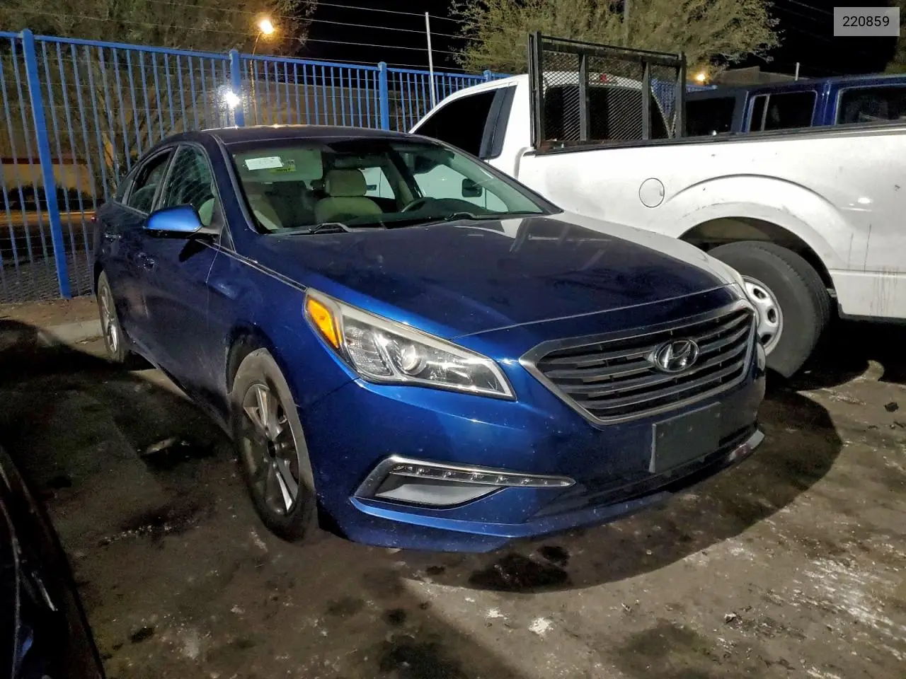 220859 2015 Hyundai Sonata Se