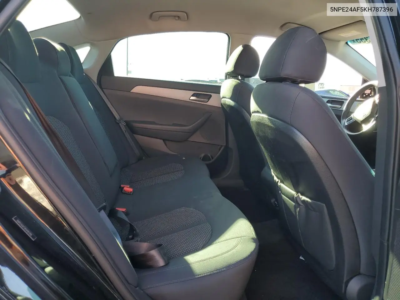 5NPE24AF5KH787396 2019 Hyundai Sonata Se