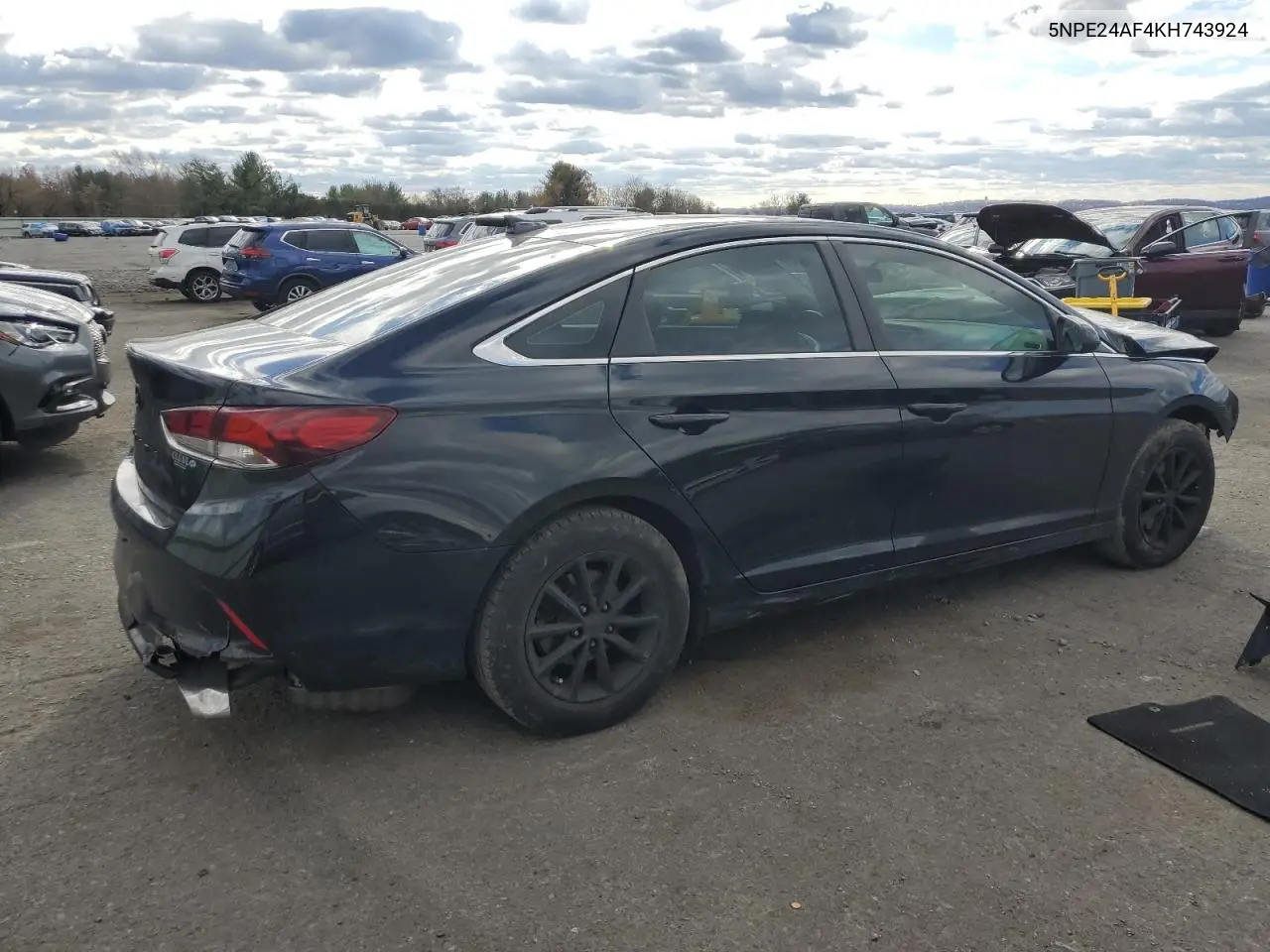 5NPE24AF4KH743924 2019 Hyundai Sonata Se