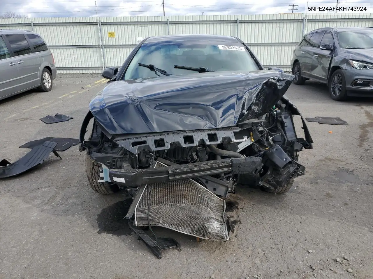 5NPE24AF4KH743924 2019 Hyundai Sonata Se