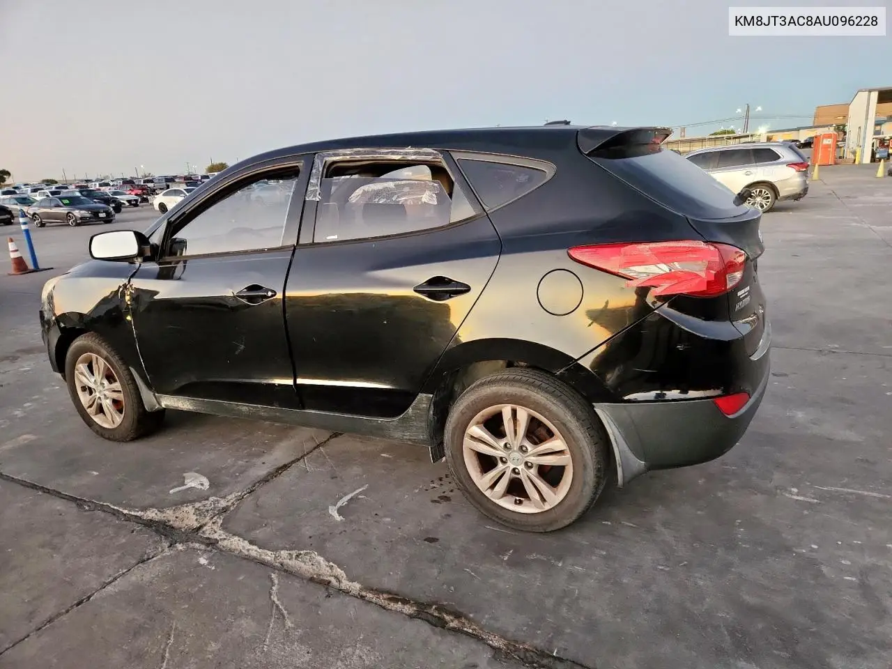 KM8JT3AC8AU096228 2010 Hyundai Tucson Gls