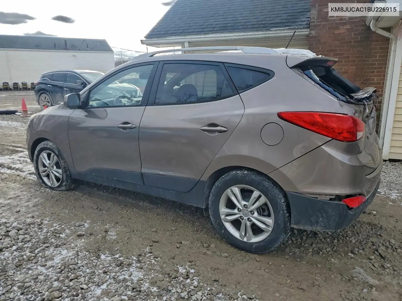 KM8JUCAC1BU226915 2011 Hyundai Tucson Gls