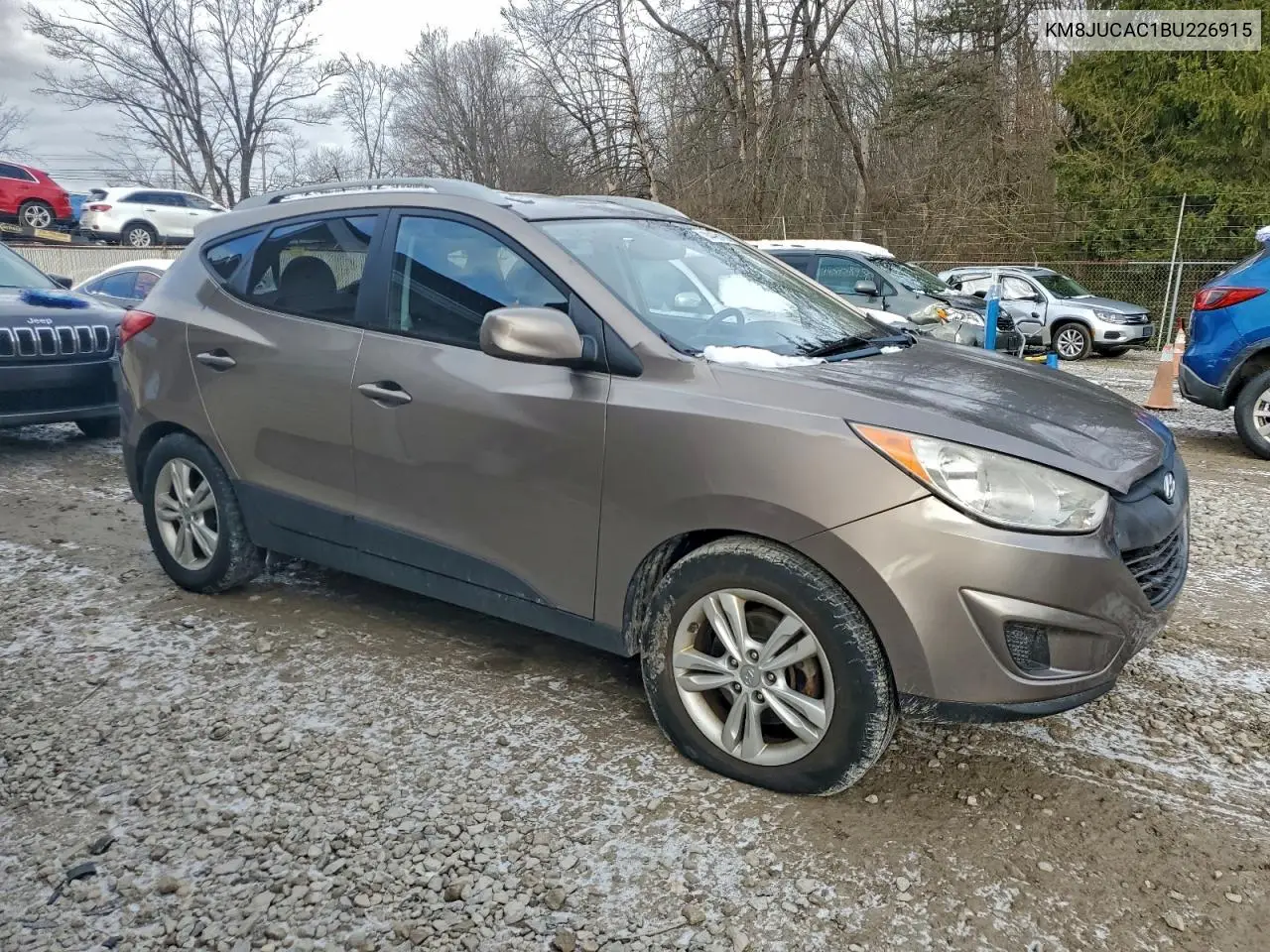 KM8JUCAC1BU226915 2011 Hyundai Tucson Gls