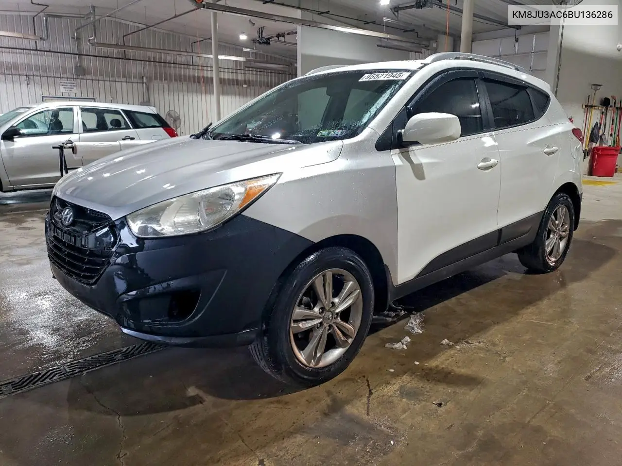 KM8JU3AC6BU136286 2011 Hyundai Tucson Gls