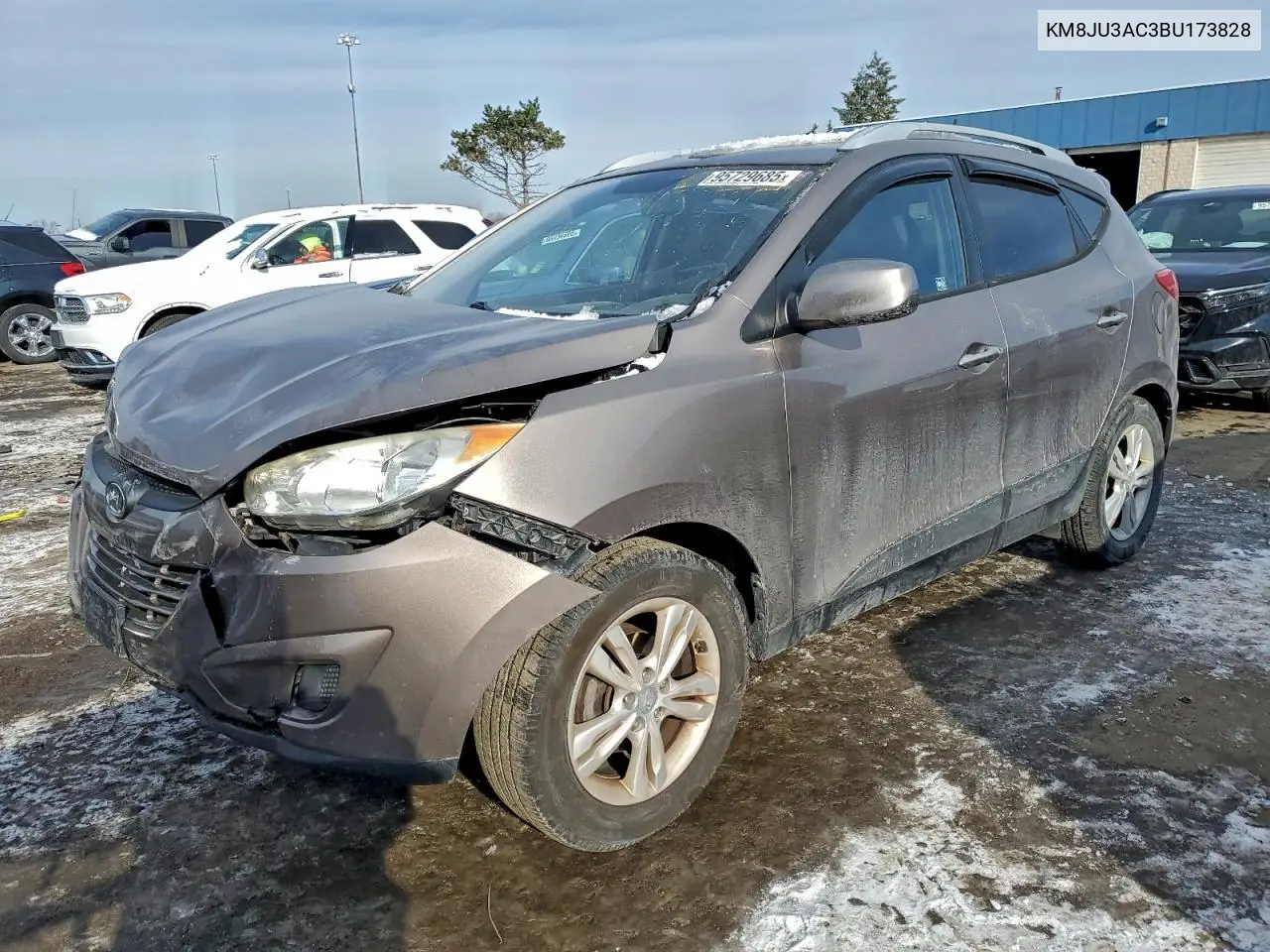 KM8JU3AC3BU173828 2011 Hyundai Tucson Gls