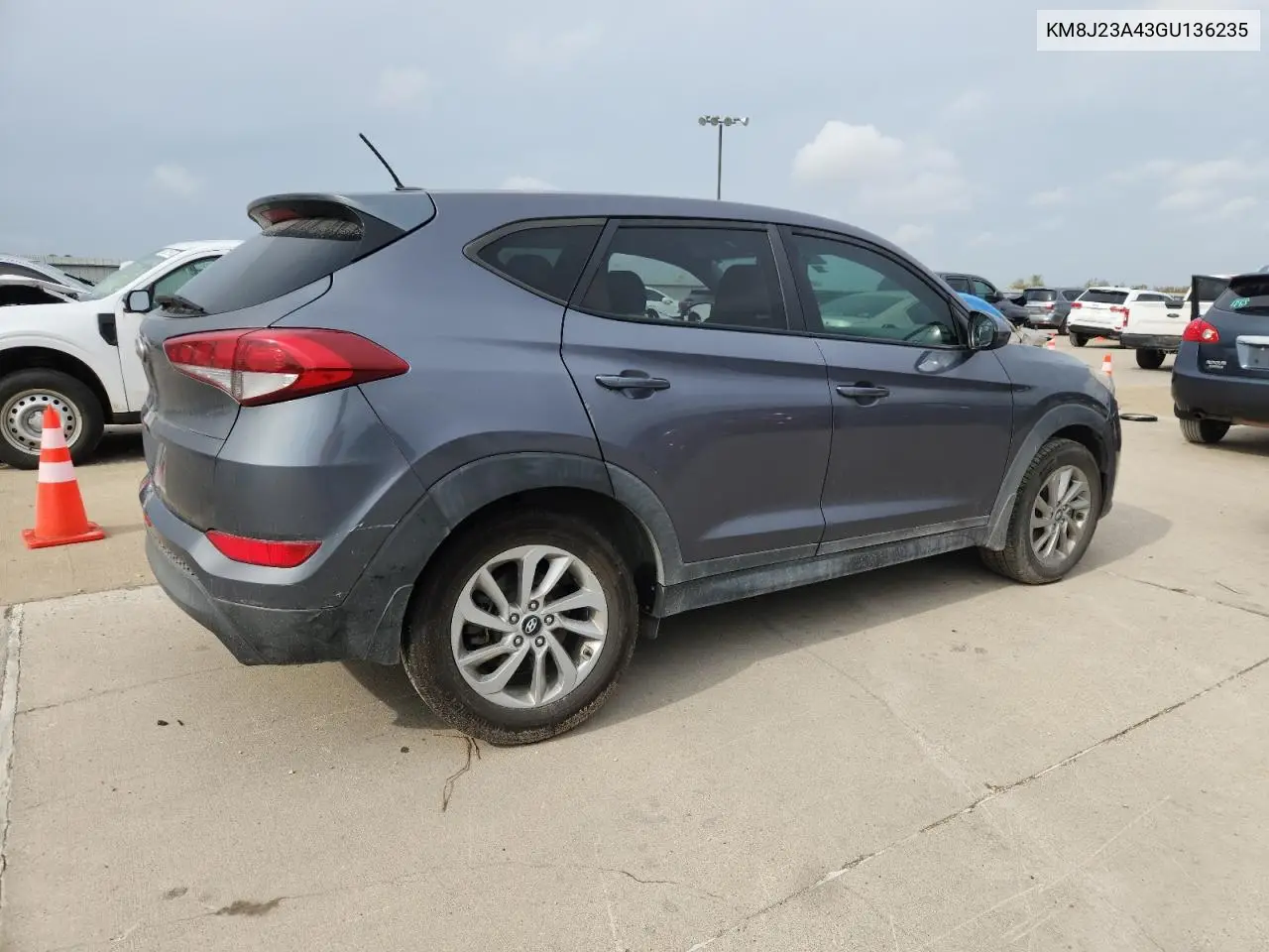 KM8J23A43GU136235 2016 Hyundai Tucson Se
