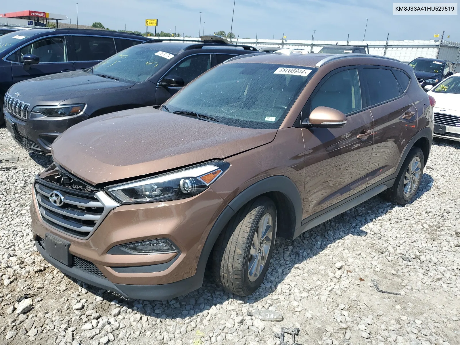 KM8J33A41HU529519 2017 Hyundai Tucson Limited